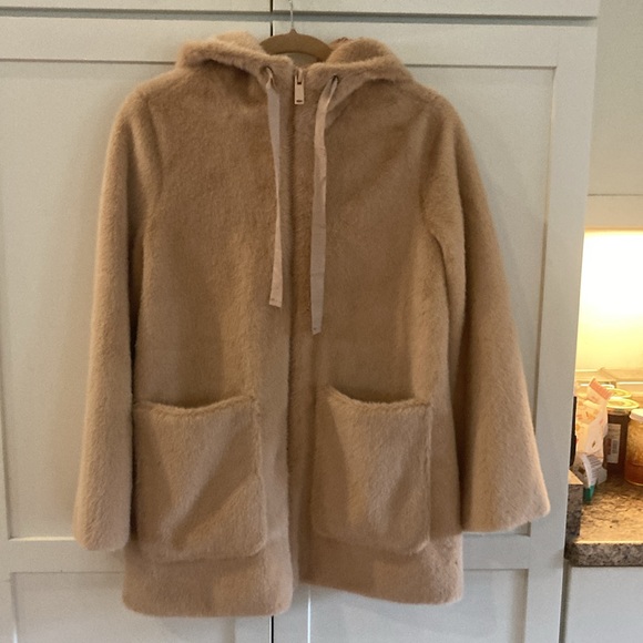 Love Token Faux Fur Coat w/Hood - Picture 4 of 6